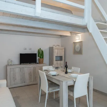 Claudias House Apartment